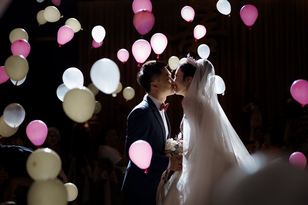 【婚禮攝影│客製化佈置│婚禮影片│空爆氣球│婚禮小物】竣傑&佳珊