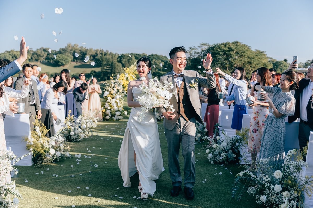 【婚禮顧問│婚禮主持│禮俗統籌│婚禮攝影│禮俗百貨│禮車租賃│燈光設備│互動拍印】Cradle&Nina